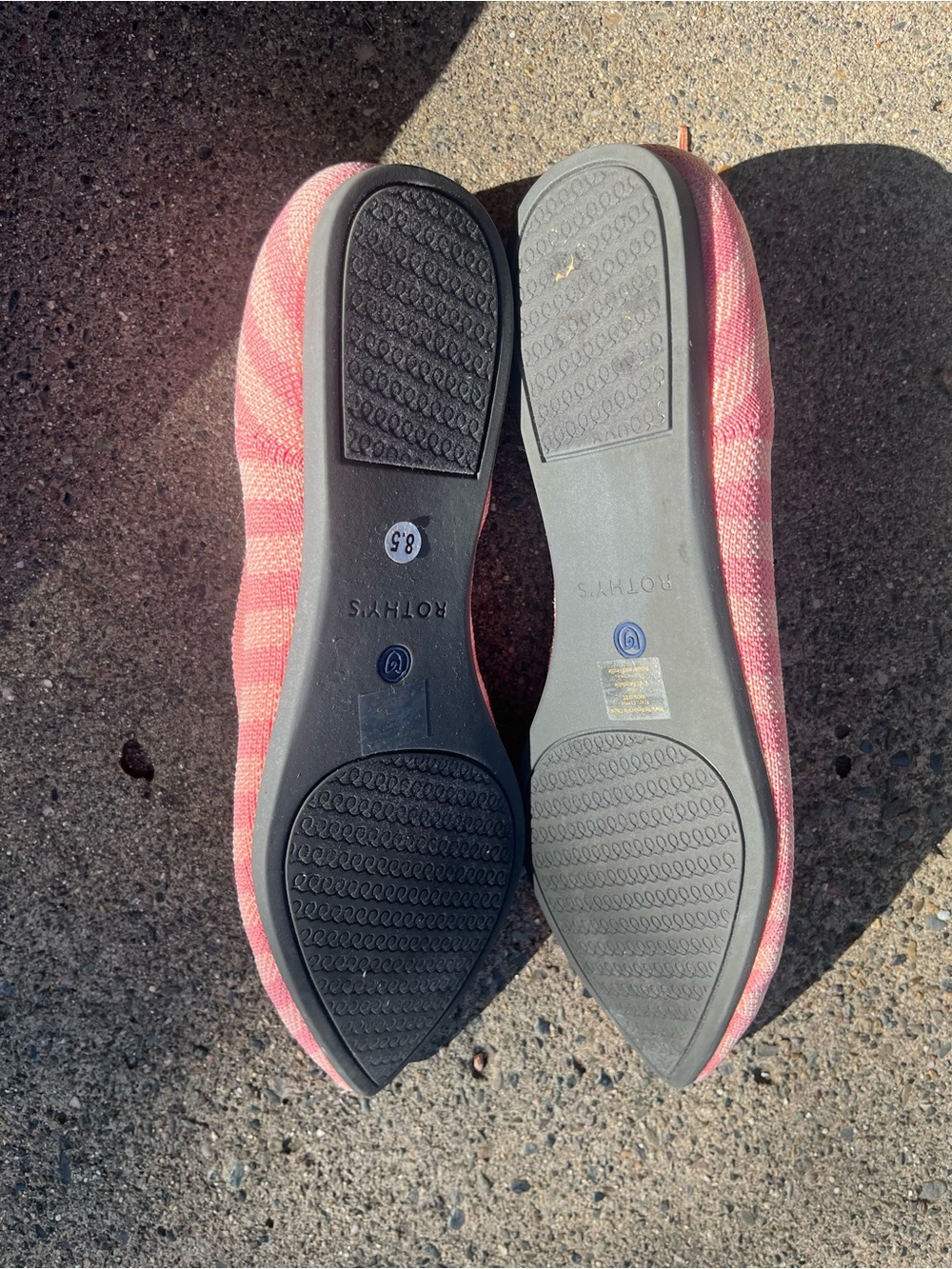 Rothy's Pink Striped Pointed Knit Flats with Blue Trim 8.5 - Picture 5 of 9